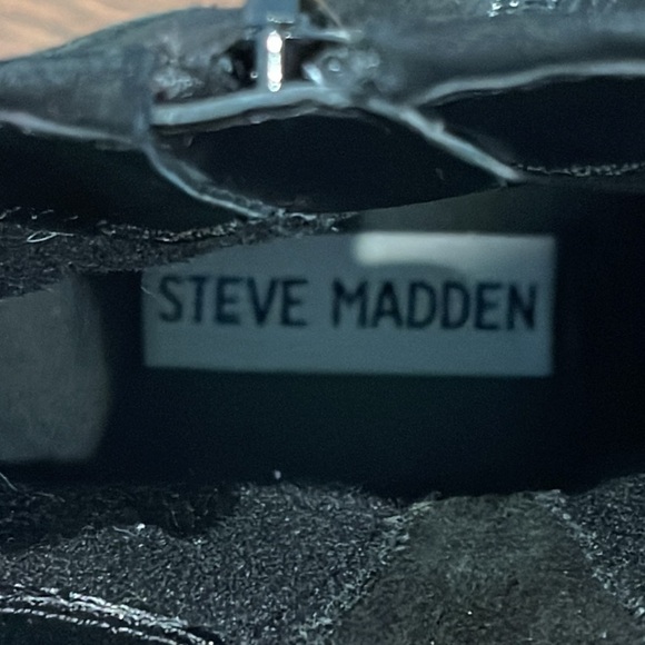 STEVE Madden Women’s Black Flat Booties Size 7.5 - Picture 7 of 8